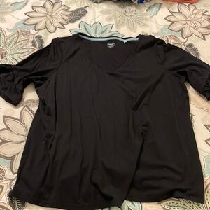Boden XL Black Voop tee.